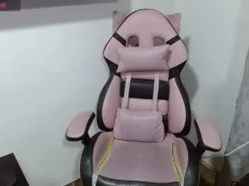 Chaturbate Watch Live Sex Cams of holly_rose69