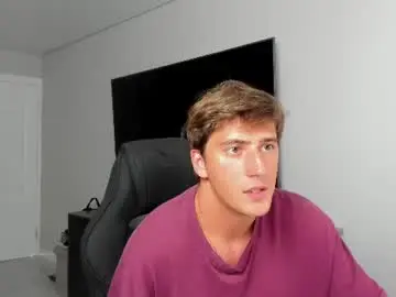 Chaturbate Live Sex Cam of krishort