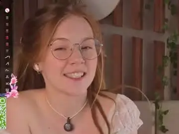 Chaturbate Adult Video Chat of lyra_thenymph