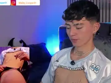 Chaturbate Live Porn of maiky_cooper01