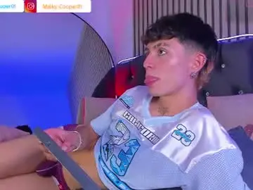 Chaturbate Adult Webcam of maiky_cooper01