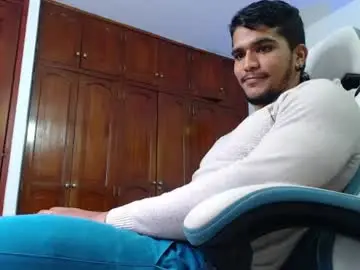 Chaturbate Live Sex Cam of camilo_contre21