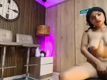 Chaturbate Live Sex of canelasquirtxxx