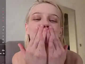Chaturbate Live Porn of evangel111