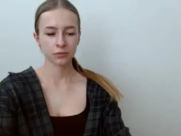 Chaturbate Live Sex Cam of tiarasmile