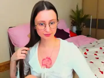 Chaturbate Live Sex Cam of yourlovelystoryy