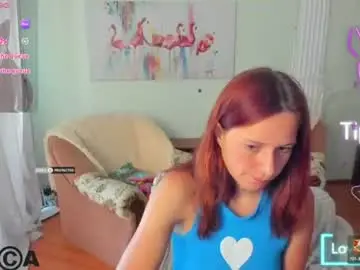 Chaturbate Live Sex Cam of lilyviolet7