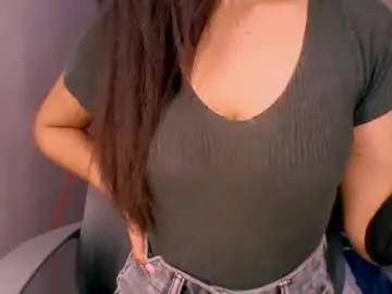 Chaturbate Sex Cam of adira_agarwal