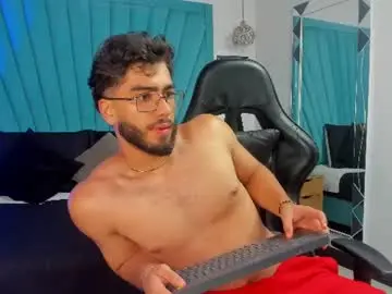 Chaturbate Live Porn of francobanderas1
