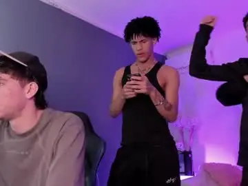Chaturbate Watch Live Sex Cams of handsomeboys19
