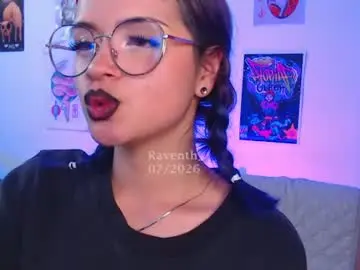 Chaturbate Live Sex Cam of raventh_