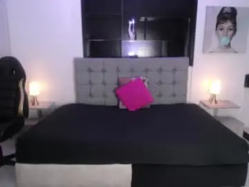 Chaturbate Live Sex Cam of _sweet_lia_