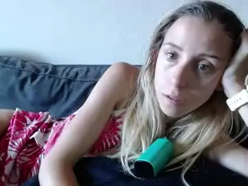 Chaturbate Nude Webcam of barelylegalblondy