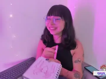 Chaturbate Live Sex Cam of arya_line
