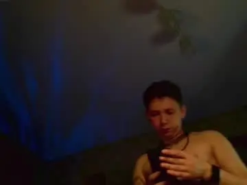 Chaturbate Private Sex Chat of emveeboy96