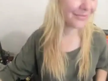 Chaturbate Sex Chat of artsyandcraftsy_