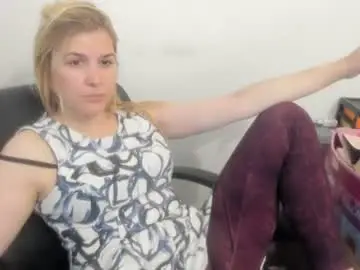 Chaturbate Adult Webcam of artsyandcraftsy_