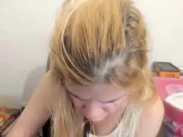 Chaturbate Private Sex Chat of artsyandcraftsy_