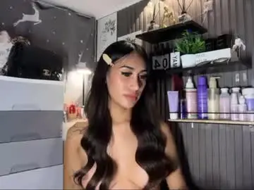 Chaturbate Nude Webcam of bitchyfarrah_moores