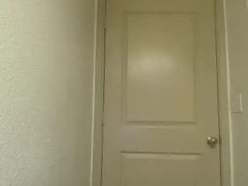 Chaturbate Free Porn Cam of bigdicktrannynicole
