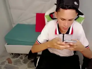 Chaturbate Free Porn Cam of sombra_18