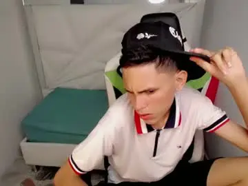 Chaturbate Live Sex of sombra_18
