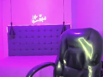 Chaturbate Free Porn Cam of xlittleb0y