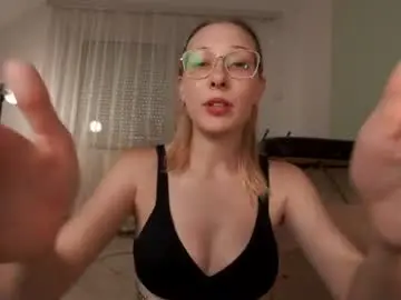 Chaturbate Free Porn Cam of foxeslovefoxes