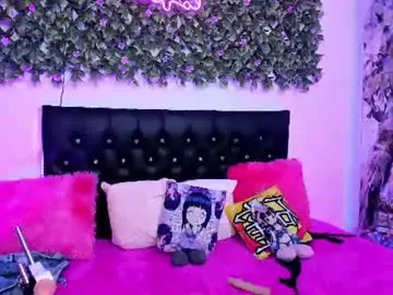 Chaturbate Nude Webcam of kyra_noir