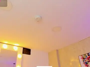 Chaturbate Watch Live Sex Cams of littlee_mia