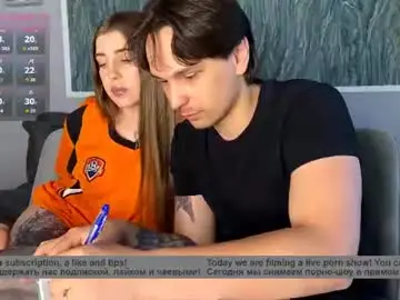 Chaturbate Live Sex Cam of miley_and_michael