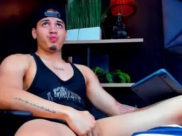 Chaturbate Adult Webcams of rocco_santos
