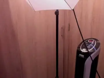 Chaturbate Live Sex Cam of d___darling