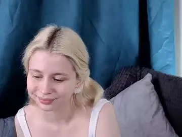 Chaturbate Live Porn of hi_popsy