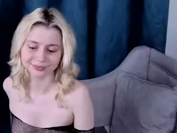 Chaturbate Sex Cam of hi_popsy