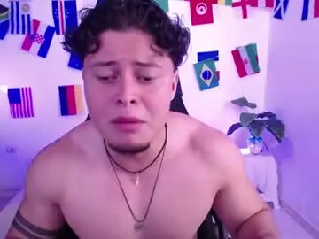 Chaturbate Nude Webcam of fucking_bear_