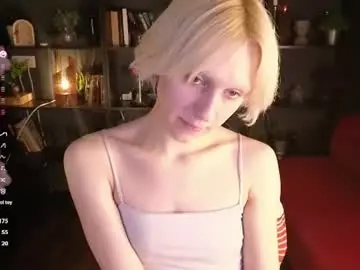 Chaturbate Live Sex Cam of angel_kittie