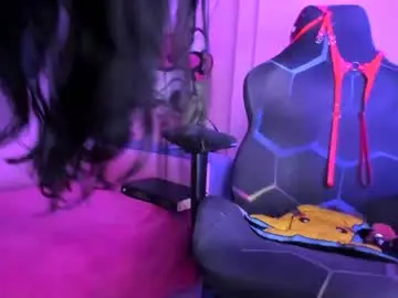 Chaturbate Watch Live Sex Cams of katiuska_doll_squirt