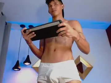 Chaturbate Free Live Porn of kamisuarezz