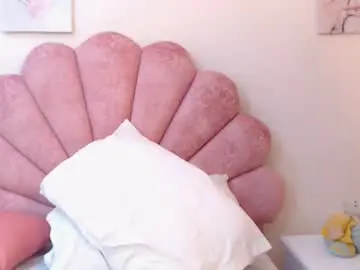 Chaturbate Live Sex Cam of mila_adamss