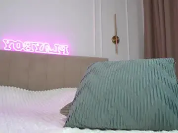Chaturbate Live Sex Cam of sweet_reverie