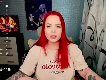 Chaturbate Adult Video Chat of marcelinepeach