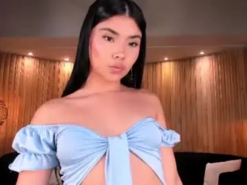 Chaturbate Free Live Porn of mialaurence_