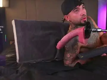 Chaturbate Adult Video Chat of samuelboytattoo