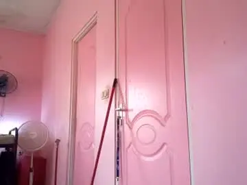 Chaturbate Free Porn Cam of eirondra_valeen