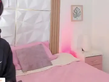 Chaturbate Live Sex Cam of natalie_jaensen