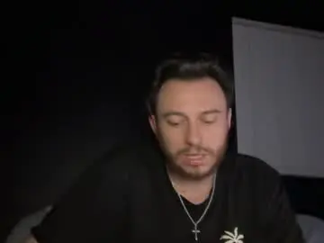 Chaturbate Live Sex of tallhungcloudyy
