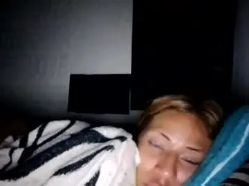 Chaturbate Free Live Porn of berenice_i
