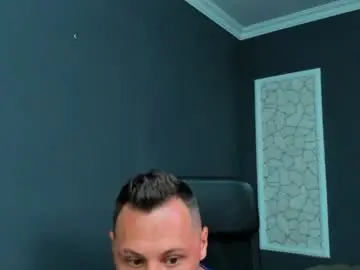 Chaturbate Nude Webcam of brianhunts