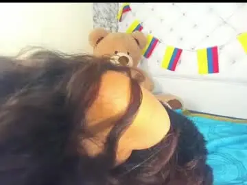 Chaturbate Live Porn of clarita_hills